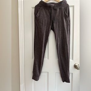 Lululemon Align joggers size 8 heathered burgandy